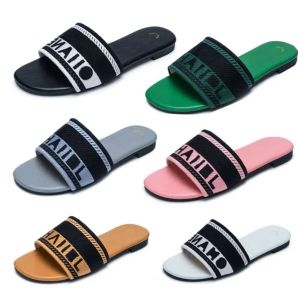 Par designer glider kvinnor broderade tyg sandaler sommar strand walk mode låg klack platt toffel lyxskor inomhus tofflor avslappnade sandaler storlek 35-42