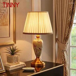 Bordslampor Tinny Modern Ceramics Lamp LED Creative Diming Remote Control Desk Light For Home Living Room Bedroom Bedside