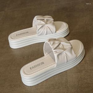 Hausschuhe Mode kurze Farbdamen -Damen -Hausschuhe rutschen bequeme weiche Frauen Sandalen für Flip Flops