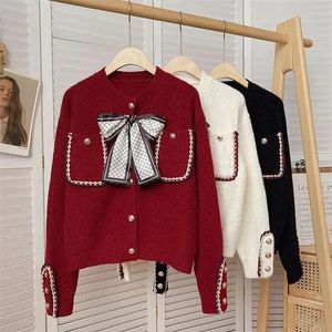 Malhas femininas Casacos de outono e inverno para mulheres um suéter de blusa com casaco vermelho arco pequeno moda coreana perfumada