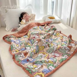 Quilts Neues Cartoon Muster Spring Childrens Summer Quilt Weiche und atmungsaktive Kinderdecke A-Klasse-Maschine Waschbar und komfortabel für Kinderl2405