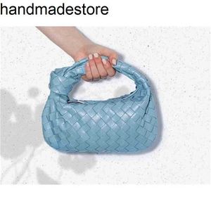 Designerin Jodie Bag Venetabottegs Knotted Frauen Handtaschen Mini Woven Position Explosive Geschäft Cowhide Cloud ist grüne Schulter -Crossbody -Lederhandtasche.