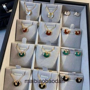 Ударные ювелирные ожерелья для ювелирных изделий для женского серебряного серебряного колье с ЧПУ ТАЛИСМАНС