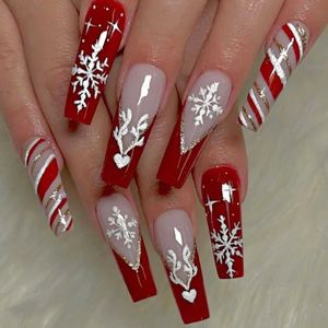 Fałszywe paznokcie 24PCS Długie trumny prasowe paznokcie świąteczne płatki śniegu Wzór sztuczny paznokcie dla damskiej kobiety manicure DIY SPLITIE T240507