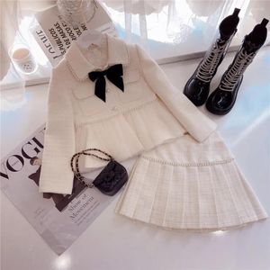 Zestawy odzieży moda Dziecięce Dziewczyny Księżniczka 2pcs Ubrania Ubrania Spring Autumn Dzieci Białe płaszcz spódnice w stylu vintage Suit Suit 2-8 lat