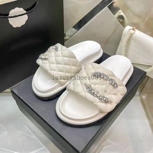 Sandalendesigner -Sandalen ohne die Rückengurt Frauen Sommerrutschblutung Flachschuhe 100% echtes Leder -Leder -Designer Sandale für Frauen 5.7 05