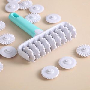 Baking Moulds 37Pcs/set Kitchen Tool Fondant Ribbon Cutter 4 Different Gears Embosser Cake Decorating Tools Wheel For