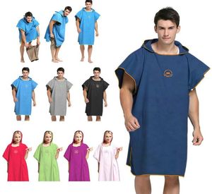 90110 Mikrofaser -Strandhandtuch Neoprenanzug Wechseln Sie Robe Poncho mit Motorhaube Schnell trockene Kapuzenhandtücher für Schwimmmanninnen Bademantel Handtücher 7664330