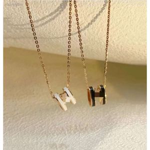 Золотой браслет h Письмо подвесное ожерелье дизайнер для женщин -ювелирных изделий.