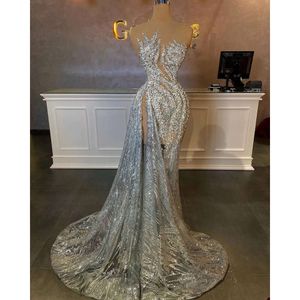 Sukienki Prom Glamous nieregularny lśniąca syrena konstrukcja koronkowe cekiny boczne dzielona suknia sądowa