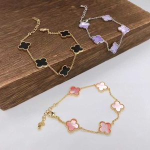 Allinone classic bracelet for party travel fashionable simple and personalized trendy lucky grass Valentine's Day with common cleefly