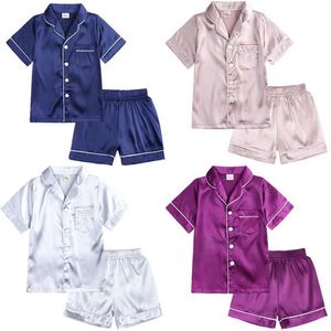 Pyjamas Bekväm sommarpyjamasuppsättningar för pojkar flickor Silk Satin Top+Pant långärmad solid silkeslen pyjamas nattklänning barn sömnkläder H240507