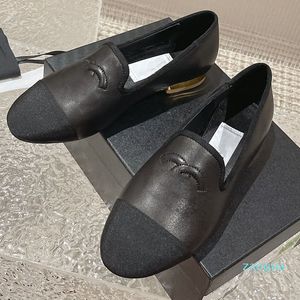 2024 scarpe classiche pantofole nere da donna vetrini flip flop ragazze scarpa casual all'aperto di grandi dimensioni 41