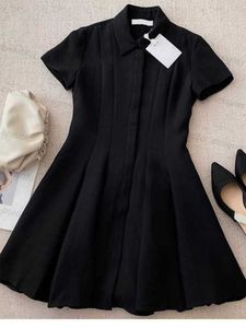 Designer women's casual dress French Elegance 2024 Spring/Summer New Small Style Splicing Slim Fit Solid Color Short Sleeve Commuter Pleated Dress