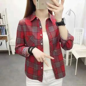 Women's T-Shirt 2014 Spring and Autumn New College Style Womens Long sleeved Bottom Cardigan Long sleeved Fashion Checkered ShirtL2405