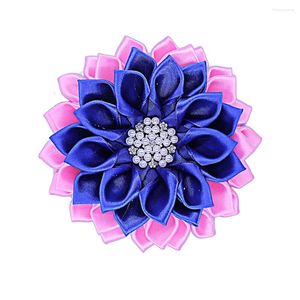 Spille blu rosa strato blu fiore coro pin lady group sociale soroor regali gioielli personalizzati