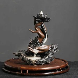 Lampade di fragranze Backflow Incenso Burner Resina fatta a mano Lotus Buddha Bruciatore di incenso a cascata a mano per la casa rilassamento Feng shui decorazioni t240505