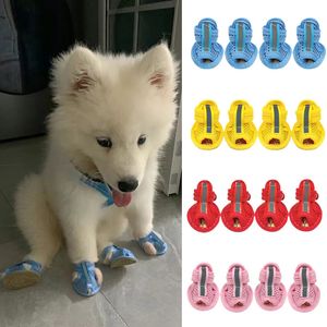 4PCS Sandals Sandals Sandały dla małych psów Antiskid krowa ścięgna Sole Puppy Dog Treakers Chihuahua Mascotas Akcesoria 240428