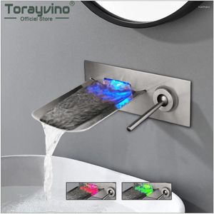 Zlew łazienki krany Torayvino kran LED wodospad naczynie próżność Torneira szczotkowane nikielowanie na ścianie mocno mikser wanna kran wodny