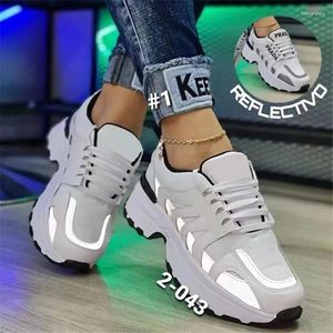 Casual Shoes 2024 Ladies Sneakers Lace Up Wedge Heel Vulcanized Thick Sole Air Cushion Stor storlek 43 Kvinnor