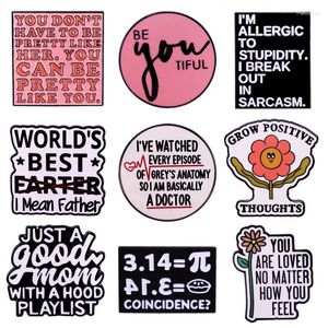 Spille interessate citazioni inglesi Pins smalto arte famosa citazione badge badge badge di moda di moda per zaino gift.