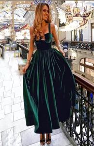 Изумрудные зеленые бархатные платья выпускного вечера 2022 Простые ремешки формальные линейные вечеринки простые короткие вечерние платья на молнии 5422347
