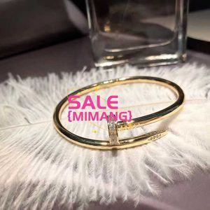 Designer Nail Bracelet for Women Men Bangle Gold Stainless Steel Cuff Bangles Open Nails in Hands Christmas Gifts for Girls Accessories Wholesale Bracelet Jewelry D