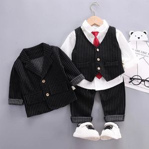 Kläder sätter barn Autumn Set Children's Sweater Vest Korean Three-Piece Spring Baby Boy Fashion Toddler Party Boys Outfits 2024