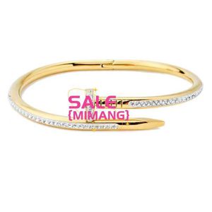 Designer minimalistisches Armband voller Diamant 18K Gold Schlamm Diamant Öffnungskarte Home Nagelarmband Vielseitige und farblose Mode Hofk