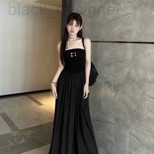 Kentsel Seksi Elbiseler Tasarımcı Fransız Siyah Straplez Elbise 2023'te kadınlar için, omuzdan yeni askıya alınan uzun elbise, seksi sargı göğüs baharatlı kız Kore zm9r