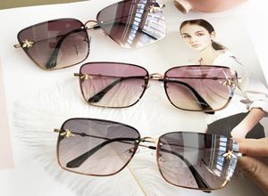 Unisex Square Bee Sunglasses Women Brand Designer Metal Frame Big Sun Glasses Fashion Gradient Shades Female Oculos UV4001526258