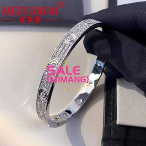 Designer Cartres Bangle S925 Sterling Silver Drag Set com clássico Mosang Stone Style Wide Edition Full Sky Star Star requintado Sentimento sofisticado Instagram Bracelete Yzyy