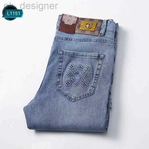 Herrendesigner Jeans Männer Jeans Jeans mit Löchern Mann Straight Bein Reißverschluss Hip Hop Biker Motorrad wahre Jeans Herbst Denim Winter Denim Denim