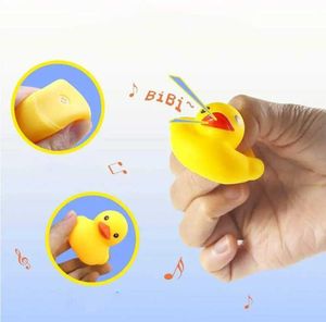 YG7C Bades Spielzeug 10pcs Mini Gummi Enten Vorschule Bades Spielzeug Quietschen Schwimmer Enten Baby Badewanne Duschspielzeug Geschenk für Kleinkinder Kinder Jungen Mädchen Geburtstag D240507