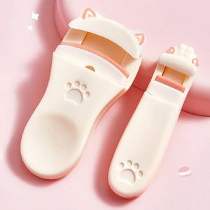 猫の爪のまつげカーラーかわいいデザインアクセサリーツールすべてのまつげの形は、女性のメイクのために長持ちする長続きする専門家