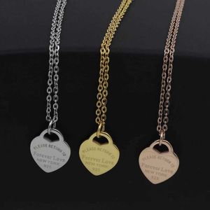 Pendant Necklaces Fashion t home 18K peach heart Stainless Steel Gold Plated womens Necklace Q240507