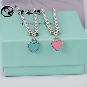 Łańcuch 925 Sterling Silver Jewelry di Family T Familys Ten sam brzoskwiniowy gniazda klej z upuszczenie bransoletki serca Kobieta Q240507