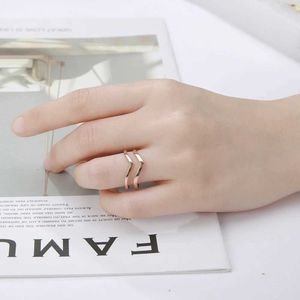 Wedding Rings Skyrim 2024 Simple Geometrical Wave Ring Stainless Steel Gold Color Party Finger Rings Jewelry Birthday Gift for Women Girls