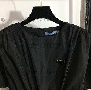 2022 Summer Women Casual Dresses Triangle midja Shortsleeved Dress Black Color Brand Designer kjolar3336884