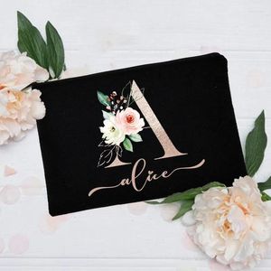 Borse da stoccaggio 2024 Nome personalizzato Nome A-Z Font Makeup Borsa personalizzato Borsa per matrimoni da damigella borsetta da viaggio per bagno da donna