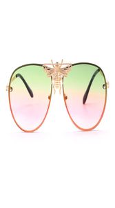 2021 Women Metal Whole Aviation Case Fashion Men Mens Sun Glasses River Trendy Bee Designer Sunglasses1867633