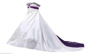 Vestidos de casamento de cetim de cetim branco e roxo vintage 2022 bordados de renda sem alça de renda sem alças espartilho de bordado de bordado BRIDA7862431