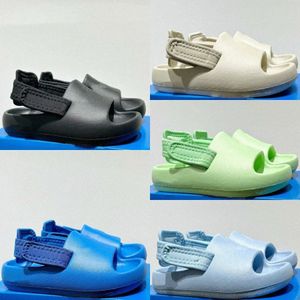 Barn tofflor småbarn flickor skjutreglage lyx designer sandaler sommar loafer strand platt guldkedja utgifter varumärke barn ungdomar barn skor svartrosa yel g90l#