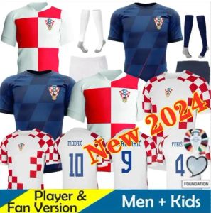 2024 Euro Kupa Croacia Modric Futbol Formaları Ulusal Mandzukik Perisic Kalinik 24 25 Hırvatistan Futbol Gömlek Kovacic Rakitic Kramarik Erkekler Çocuk Kit Şemaları