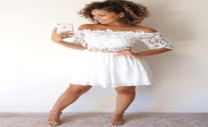 Little White Homecoming Dresses con vita trasparente a una linea fuori spalla in pizzo top gonna in chiffon mini cocktail abiti4576278