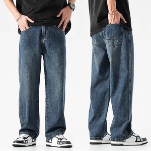 バギージーンズの男性ワイドレッグダークブルーデニムパンツストレートカット特大韓国スタイルのズボンのズボンジャン240430