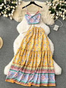 Dwuczęściowa sukienka Singreiny Senior retro kwiatowe dwa elementy zestawy Pasek Slap Elastic Mini top+A-line długie spódnice amerykańskie styl wakacji Y240508