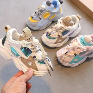Boyut 23-36 Bebek Toddler Ayakkabı Erkekler için Kızlar Nefes Alabilir Kafes Küçük Çocuklar Sıradan Spor ayakkabıları kaymaz çocuklar spor ayakkabıları 240507