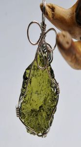 Натуральный молдовит зеленый кристаллический каменной подвеска для мужчин и женщин ожерелье из мелких украшений LJ2010162691372