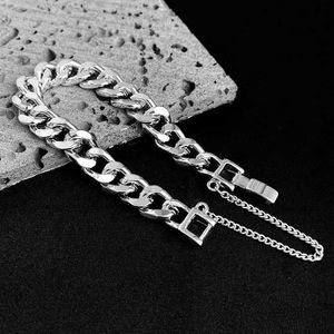 Chain Kpop rostfritt stål metallkedja armband kvinnor punk silver kubansk kedja armband armband armband klassiska charm smycken j0508